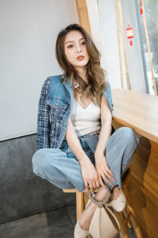 制服的诱惑在线观看